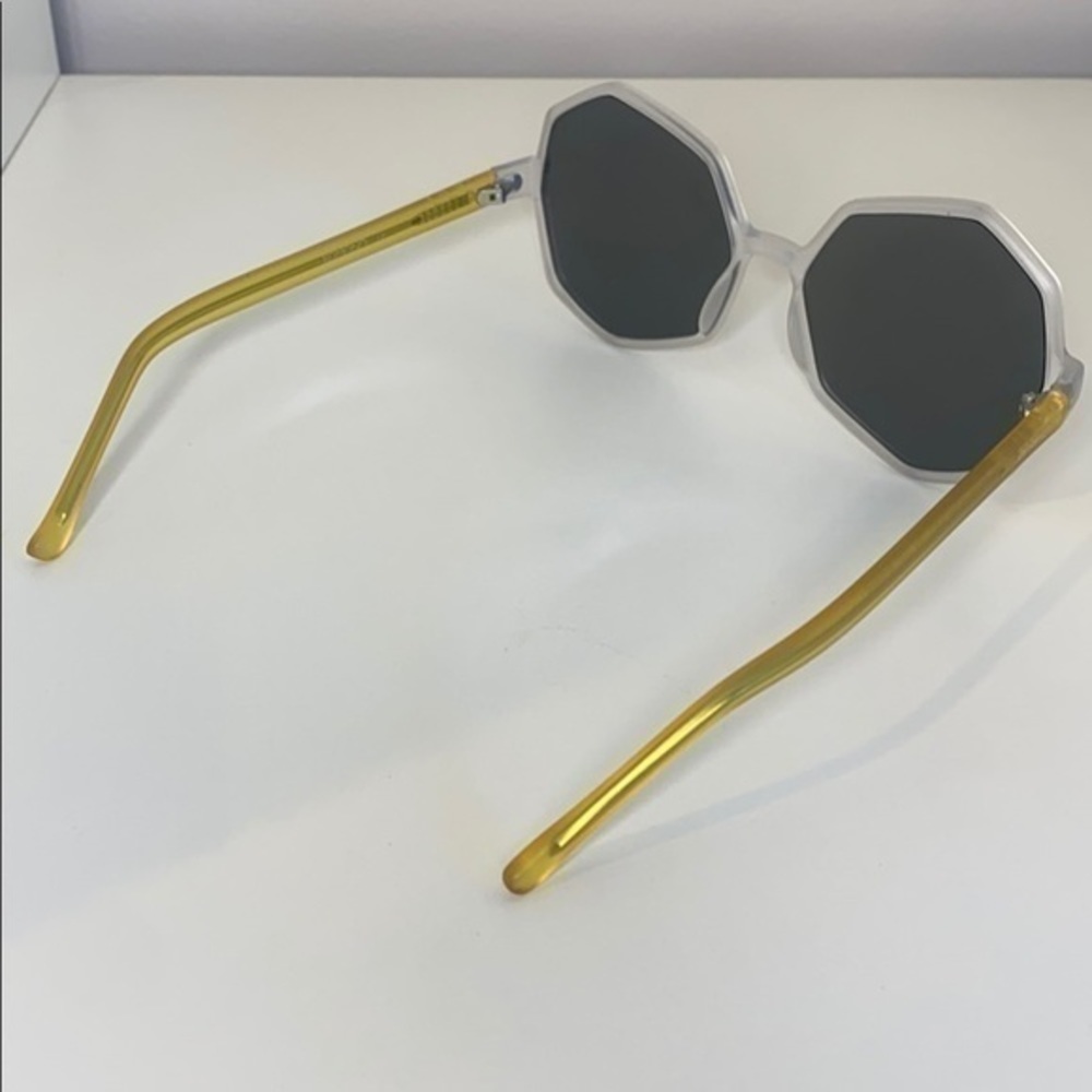 Komono Bonnie Ice Lemon Sunglasses NEW geometric neon - Picture 10 of 14
